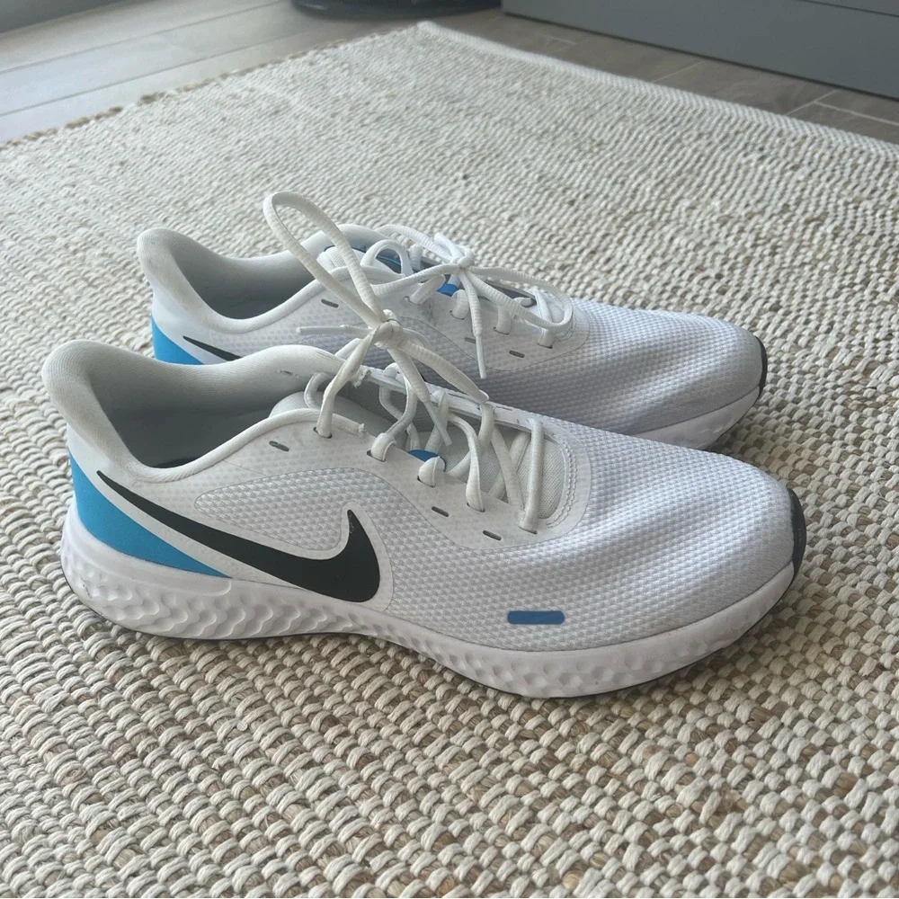 Nike training sneakers - Picture 2 of 4